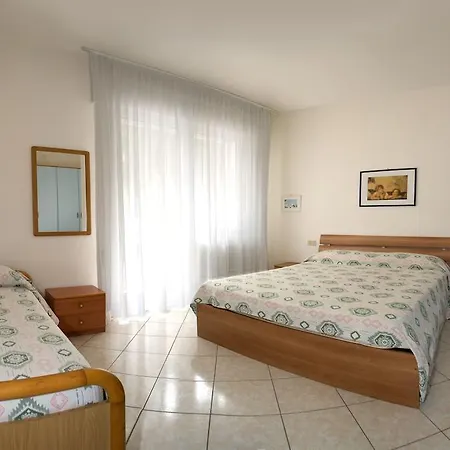 Hanna Aparthotel 4*